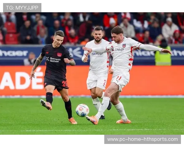 勒沃库森边路传递制造高位机会